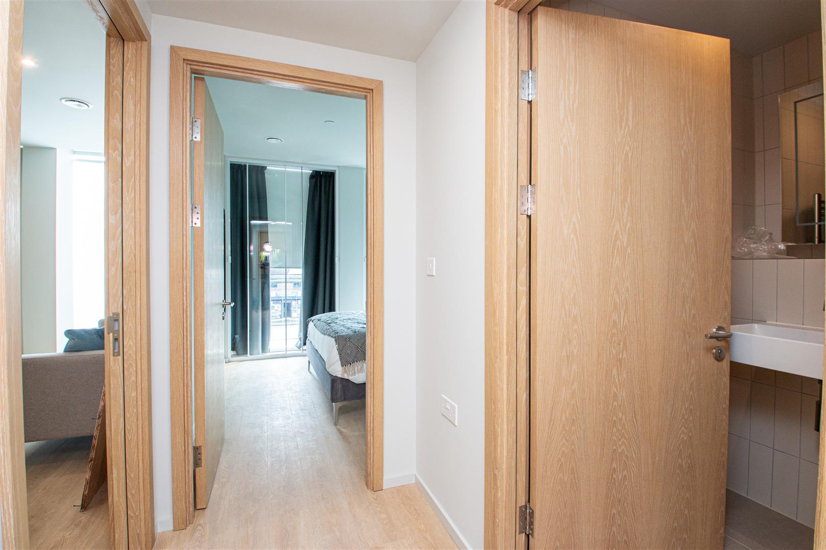 785 Bath Road, Hounslow